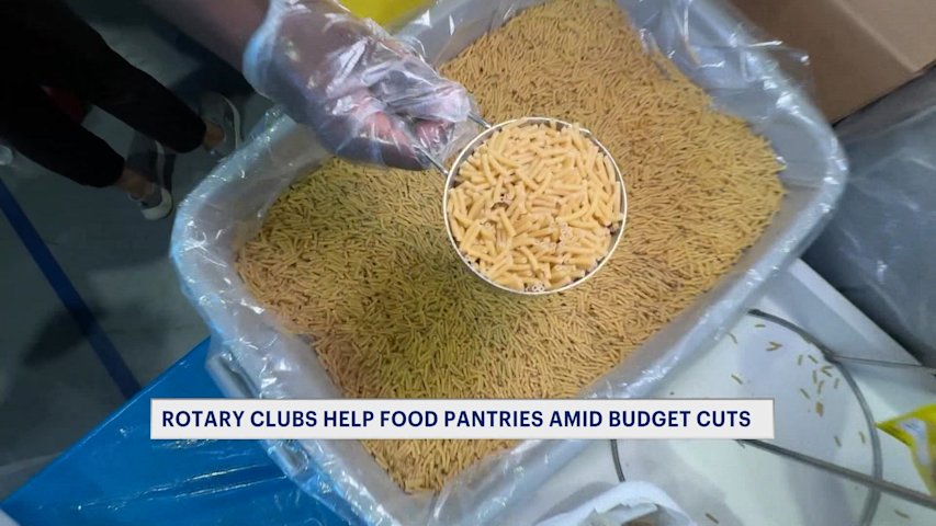 Video thumbnail for Massive relief effort comes to the rescue of Connecticut food pantries hit hard by federal budget cuts