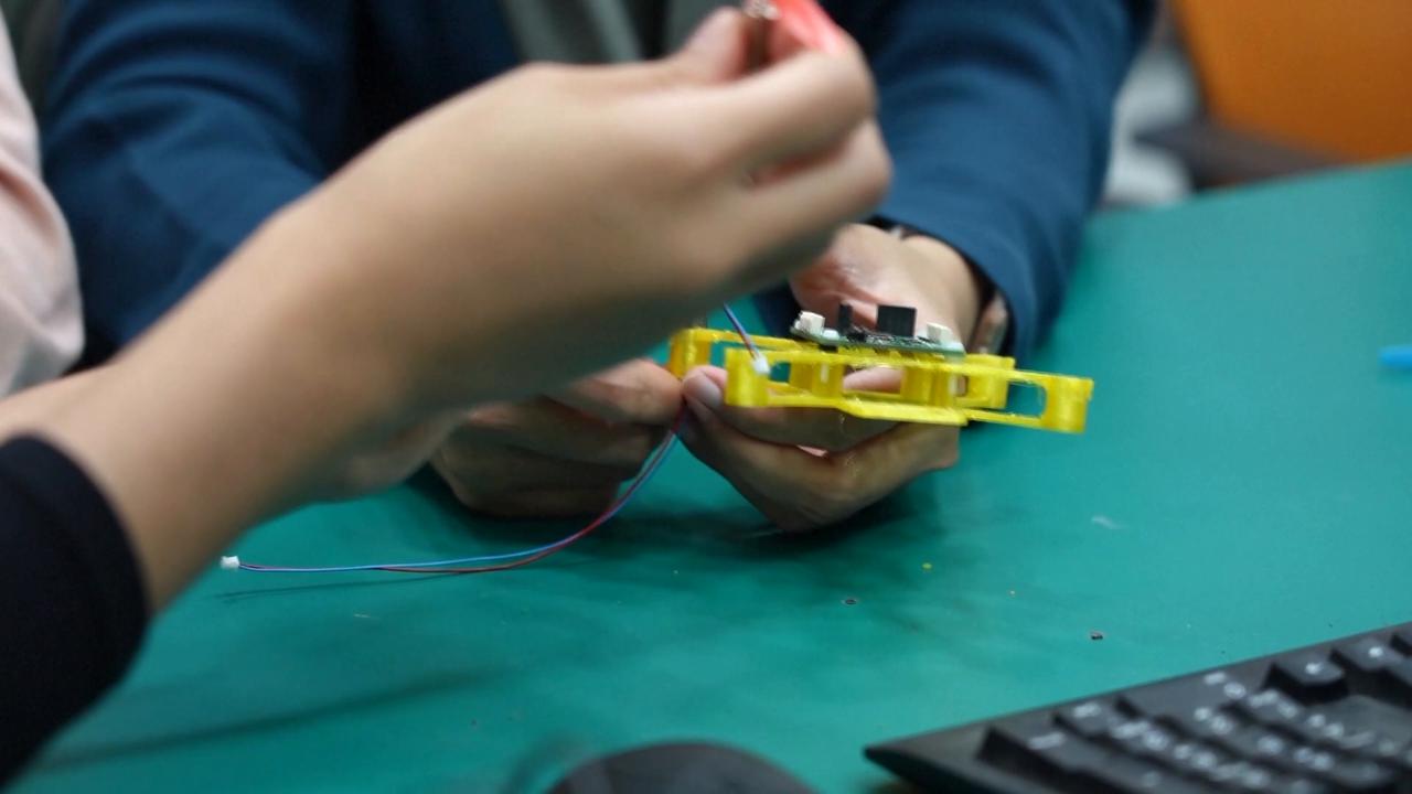 Video thumbnail for China: China's "New-Quality Technician" program equips Belt and Road trainees with advanced skills.