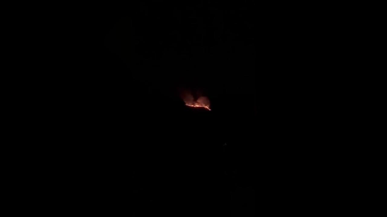 Video thumbnail for Lebanon: Israeli Army Sets Fire to Homes in Southern Lebanon's Haddatha.