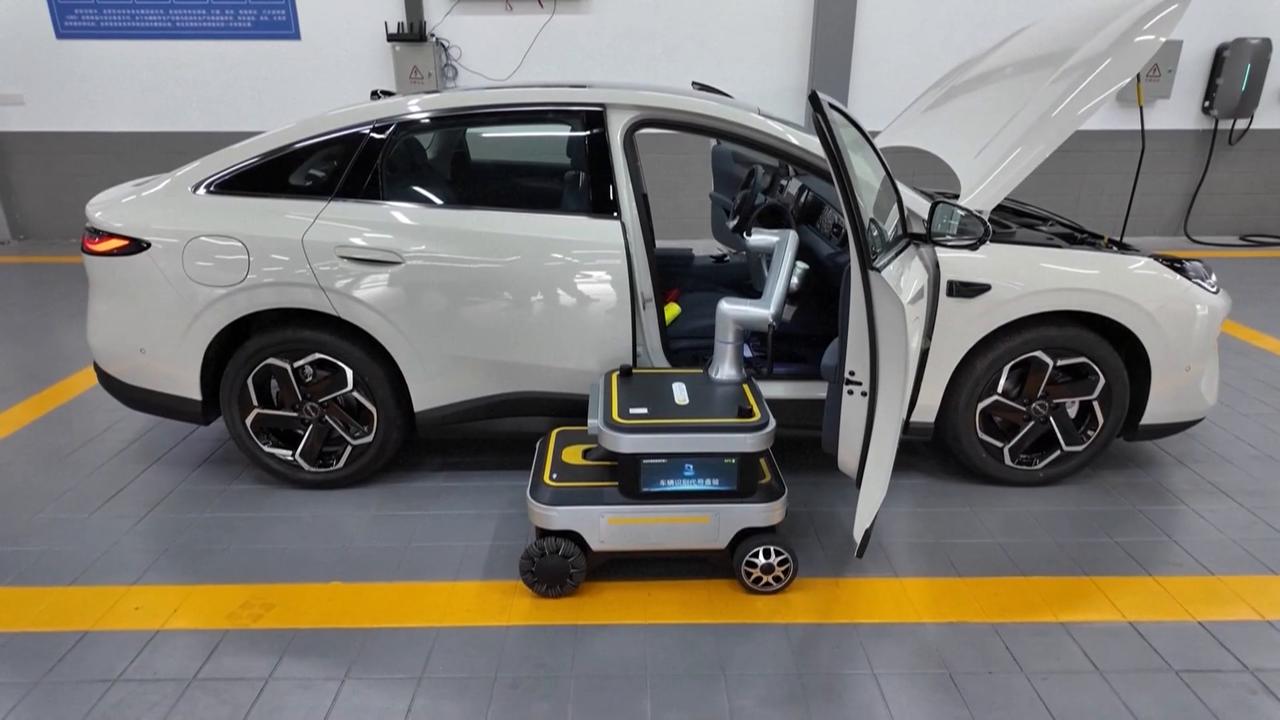 Video thumbnail for China: Robotic vehicle inspector on duty in east China.