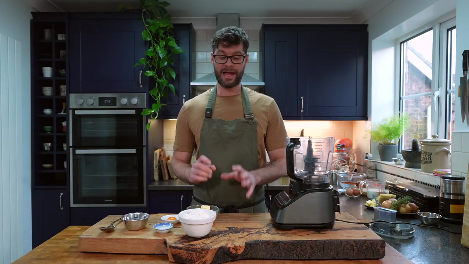 Video thumbnail for Perfect Onion   Gruyère Tart (Easy Quiche for Any Occasion)(720P HD)