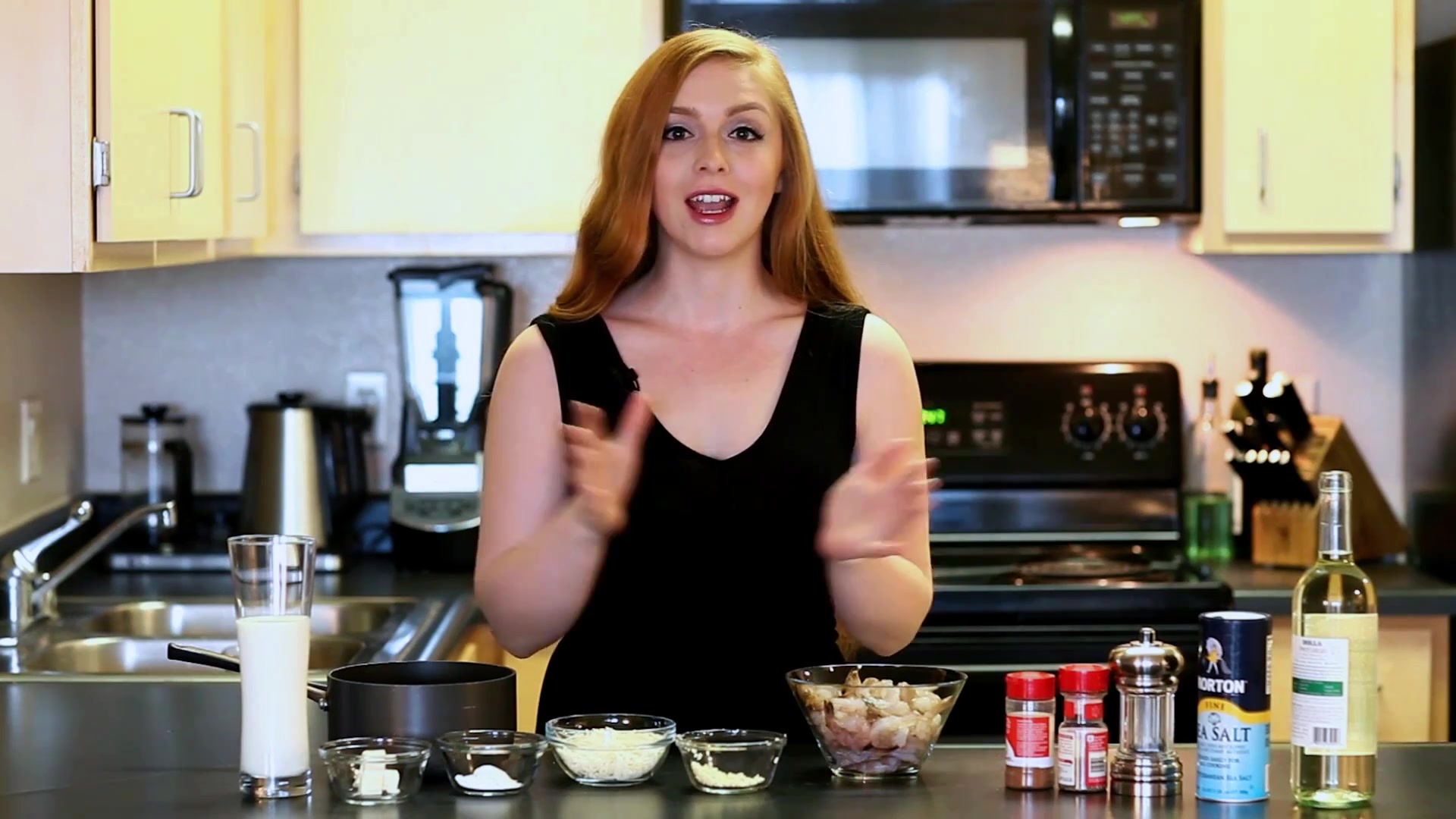 Video thumbnail for Shrimp Fettuccine Alfredo Recipe