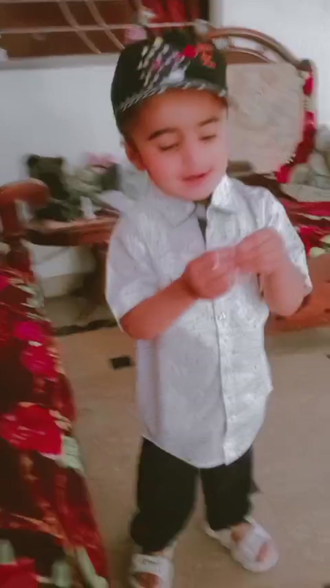 Video thumbnail for Man mojii bacha