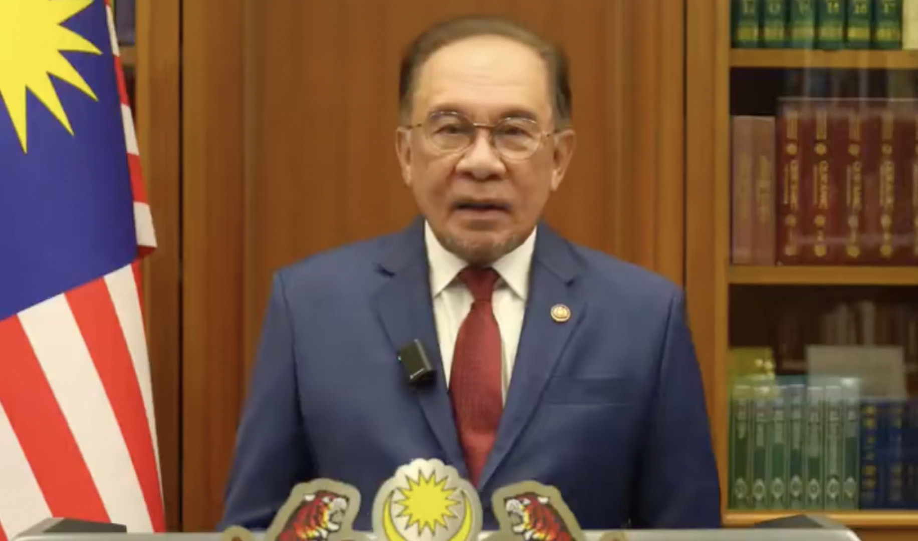 Video thumbnail for Malaysia says Iran talks should end war, not be tactical advantage