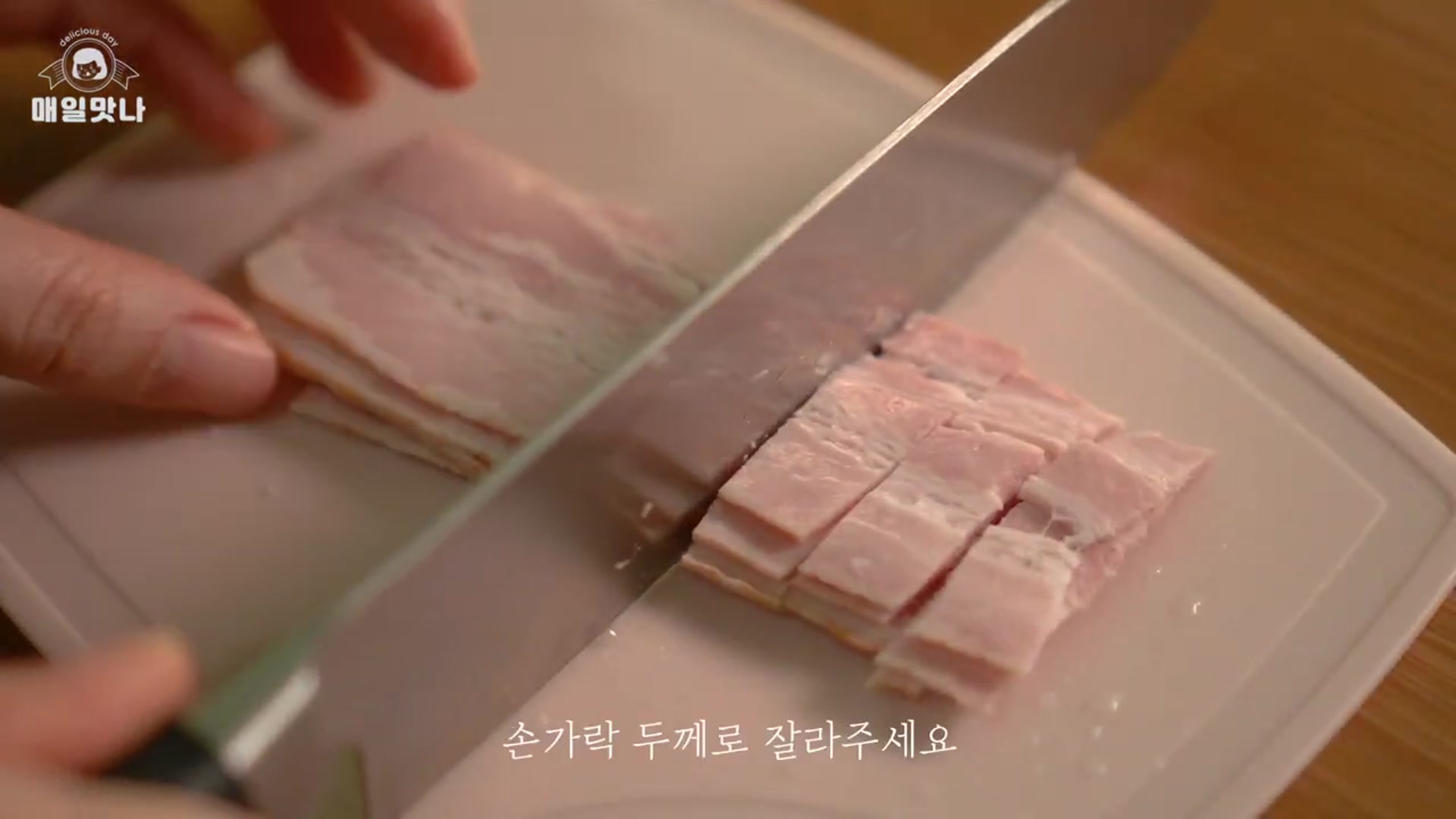 Video thumbnail for 크림떡볶이   NO생크림   맛보장 까르보나라떡볶이   간단요리   Cream Tteokbokki   Korean rice cake(720P HD)