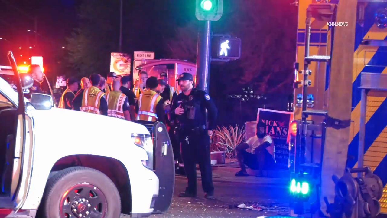 Video thumbnail for US, Phoenix: Phoenix Bell Road Major Vehicle Collision.