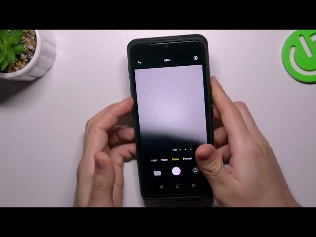 Video thumbnail for How to Take Series of the Photos on CAT S53 - Burst Shots