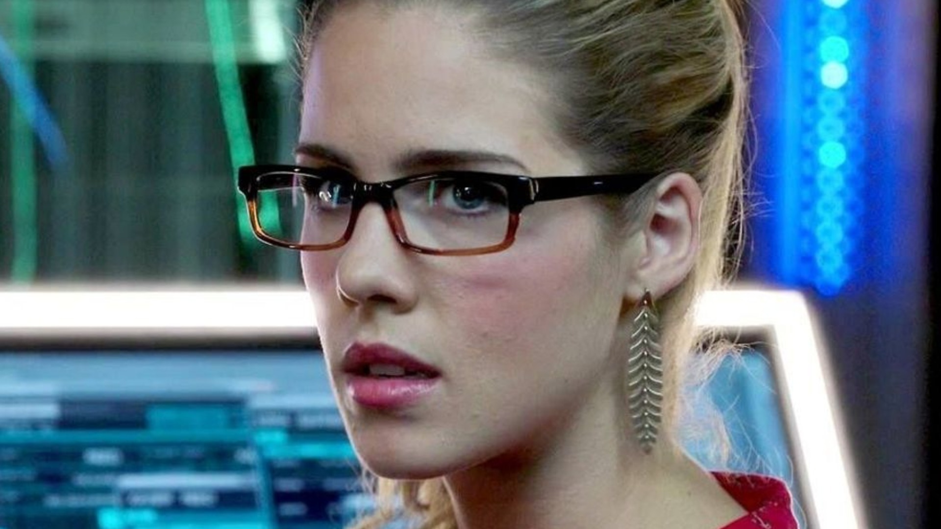 Video thumbnail for The Real Reason These Actors Left Popular Superhero Shows
