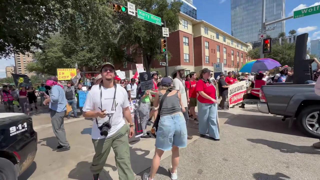 Video thumbnail for US: Arrests Made at Anti-Trump Protest During GOP Convention in Dallas.
