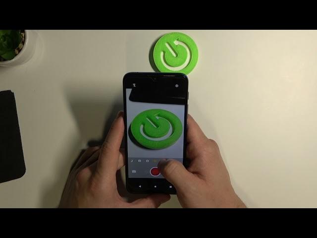 Video thumbnail for Camera Overview - MOTOROLA Moto E7i Power & Camera Settings Checking