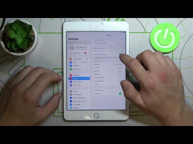 Video thumbnail for Manage Volume Buttons on APPLE iPad Mini 4 – Side Keys Control