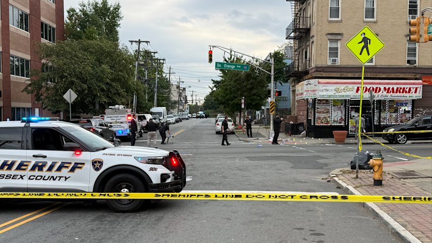 Video thumbnail for 1 dead as authorities investigate incident in Newark