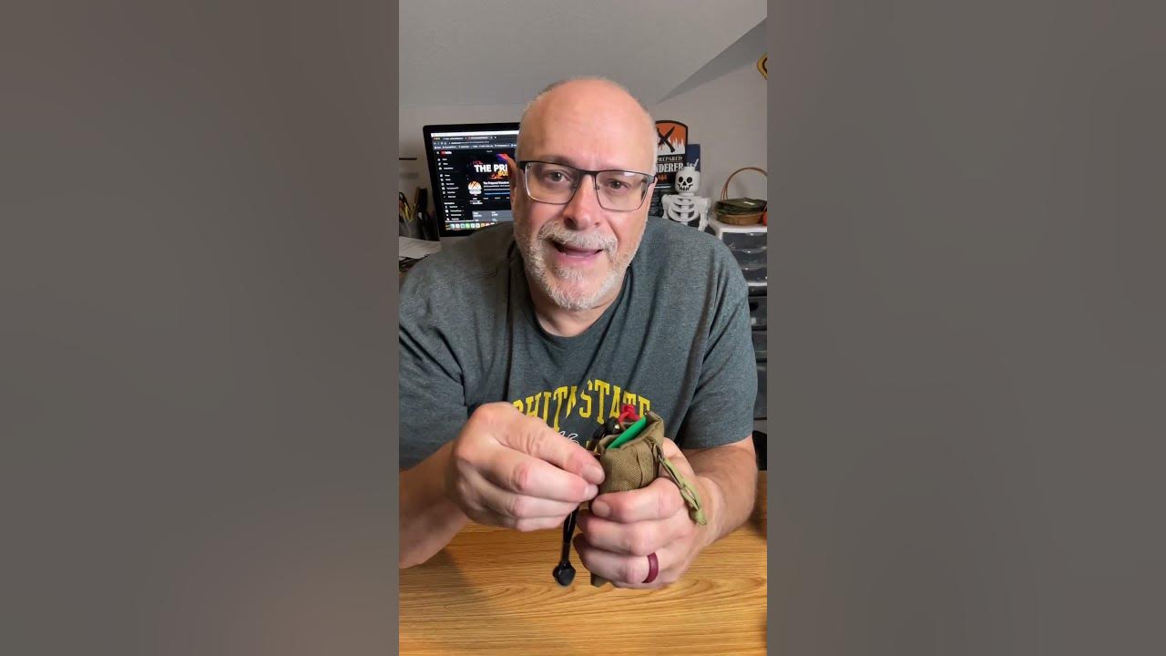 Video thumbnail for Bushcraft Pocket Fire Kit! #shorts #bushcraft