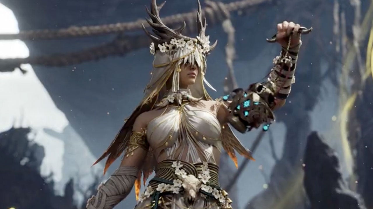 Video thumbnail for Mistfall Hunter - Official Seer Class Reveal Trailer