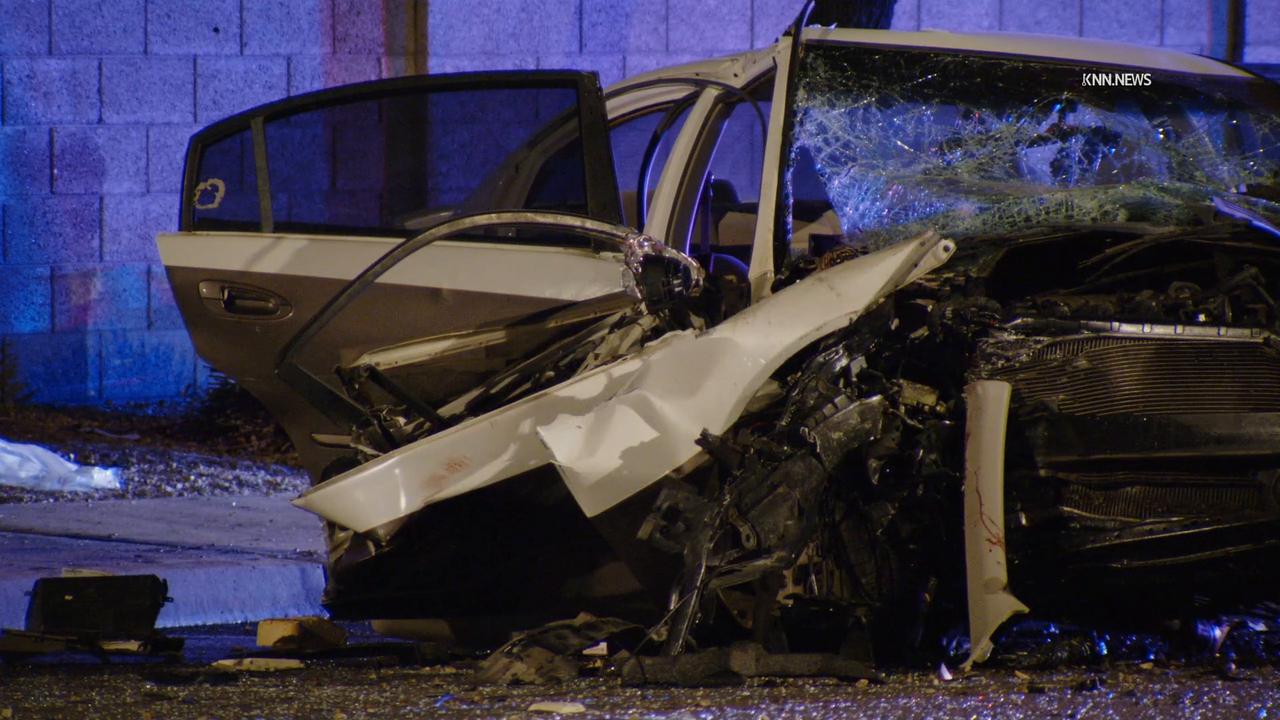 Video thumbnail for US, Phoenix: Glendale 59th Avenue Serious Single Vehicle Crash Investigation.