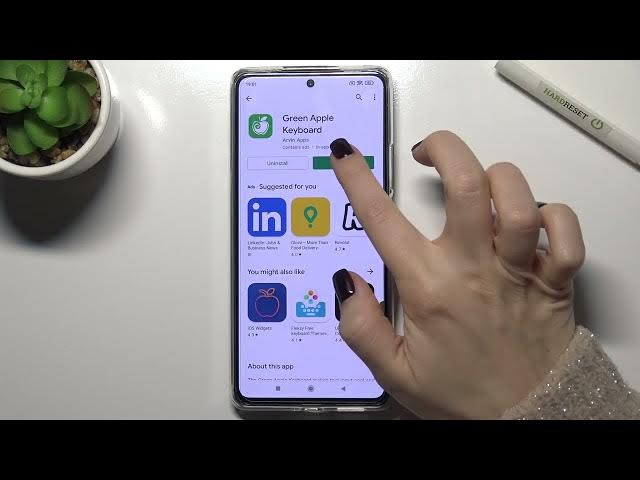 Video thumbnail for How to Install the iPhone Keyboard on XIAOMI 11T Pro - Green Apple Keyboard Application
