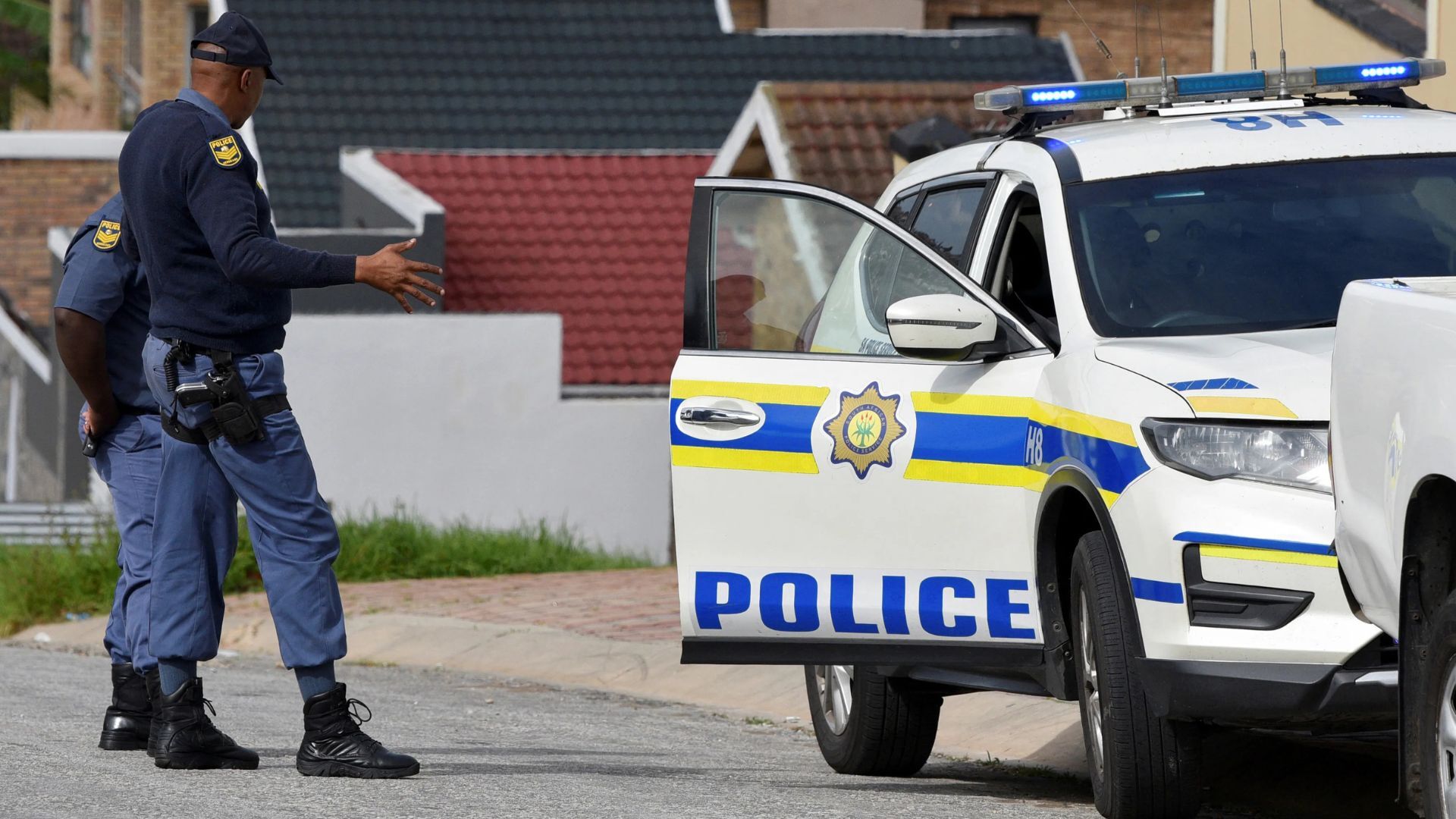 Video thumbnail for At least 9 killed, 10 wounded in shooting at South Africa tavern
