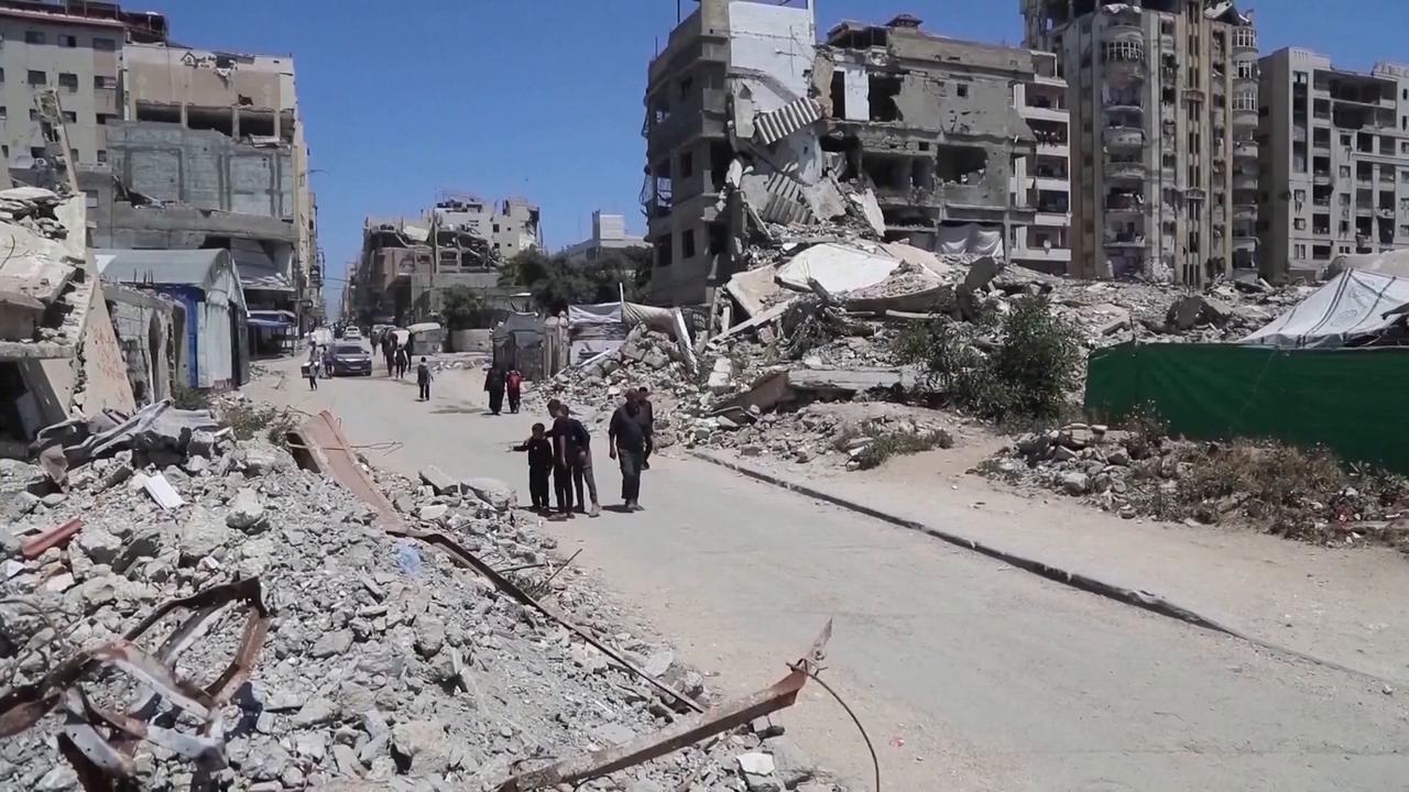 Video thumbnail for Netanyahu says Israel to "soon" control 70 pct of Gaza.