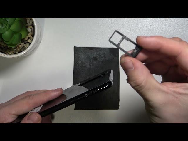 Video thumbnail for Does SONY XPERIA 5 III Have Additional SD Card Slot - Expand Phone Memory