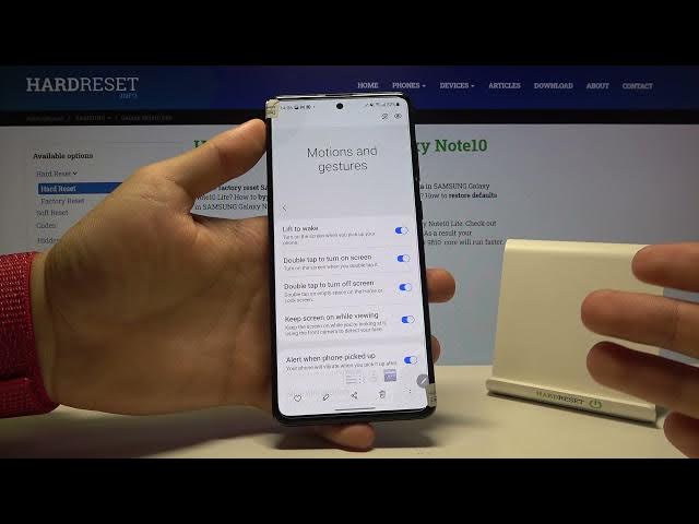 Video thumbnail for How to Take Screenshot without Buttons Gestures on SAMSUNG Galaxy Note 10 Lite – Screenshot Method