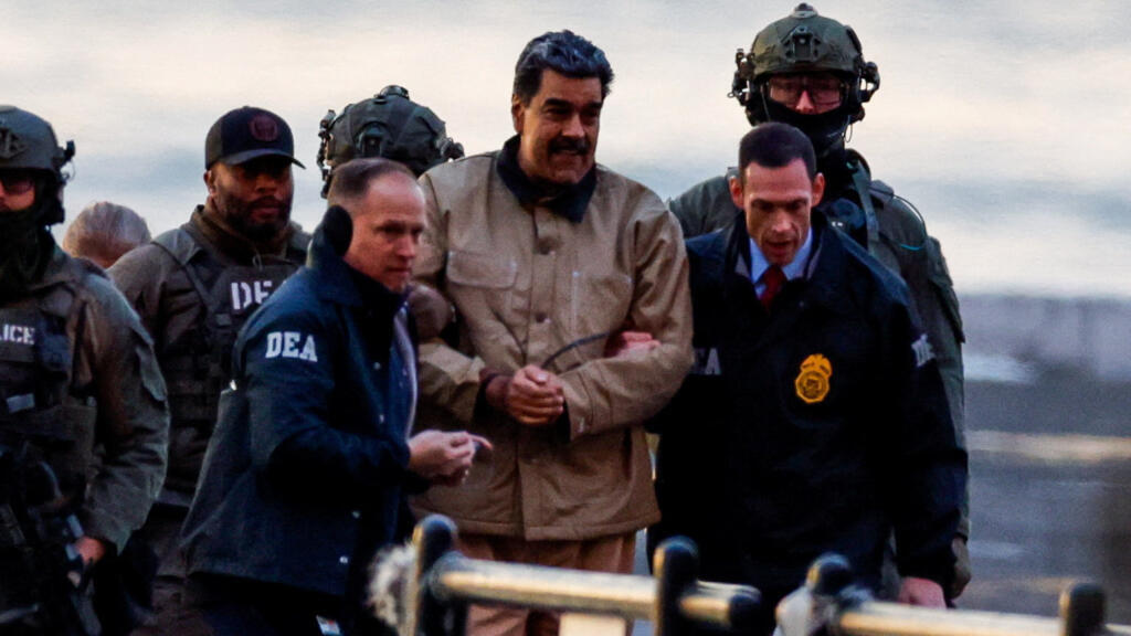 Video thumbnail for Nicolas Maduro arrives at New York courthouse to face drug charges
