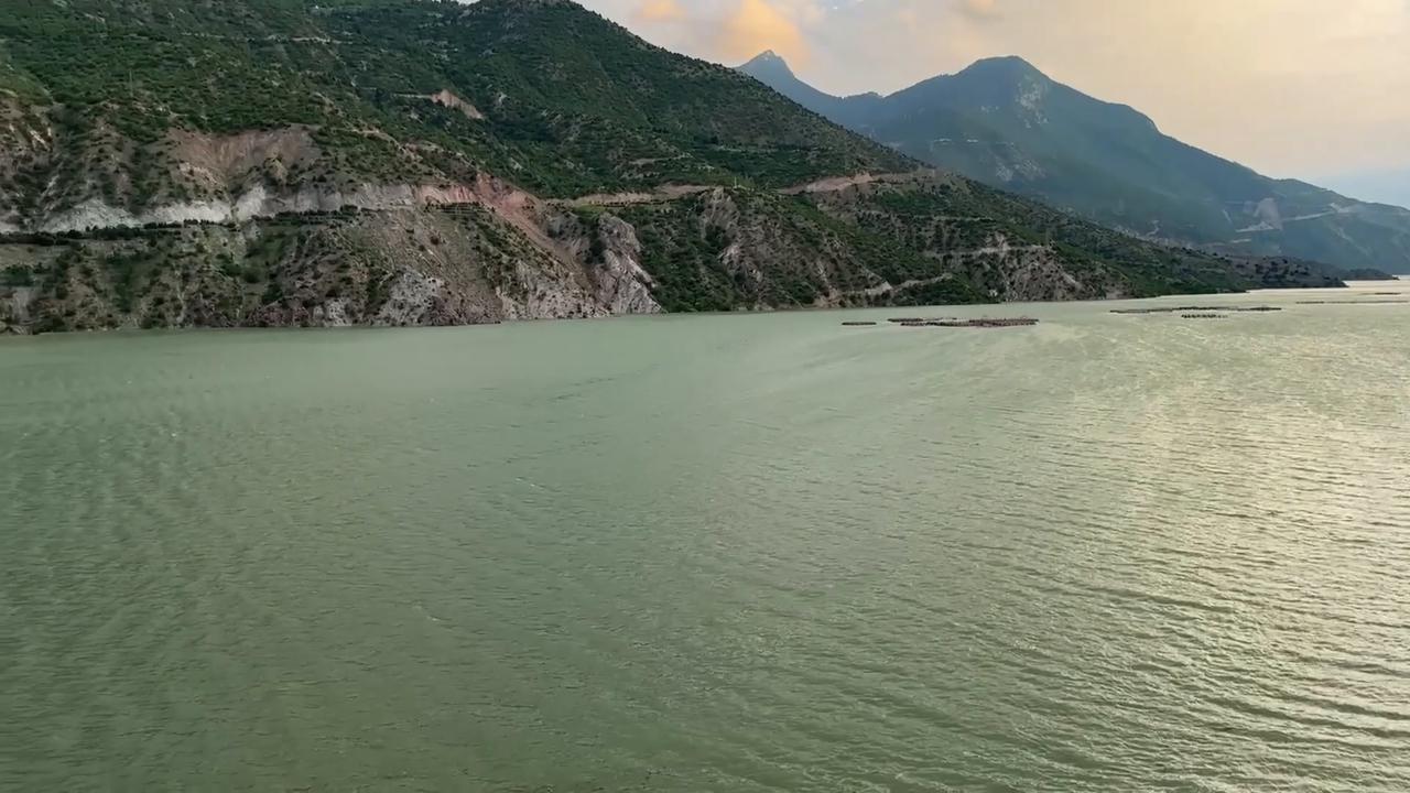 Video thumbnail for Türkiye: Heavy rains prompt water release at dams in NE Türkiye after years.