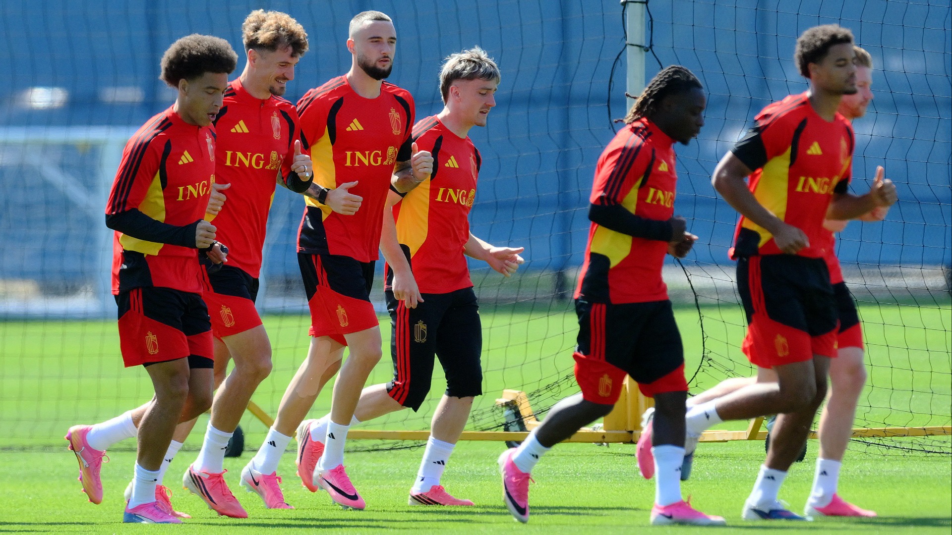 Video thumbnail for Belgium Dominates Team USA in One-Sided Soccer Match