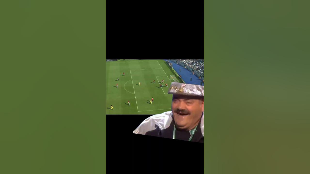 Video thumbnail for The stupidity of the players in PES 2013