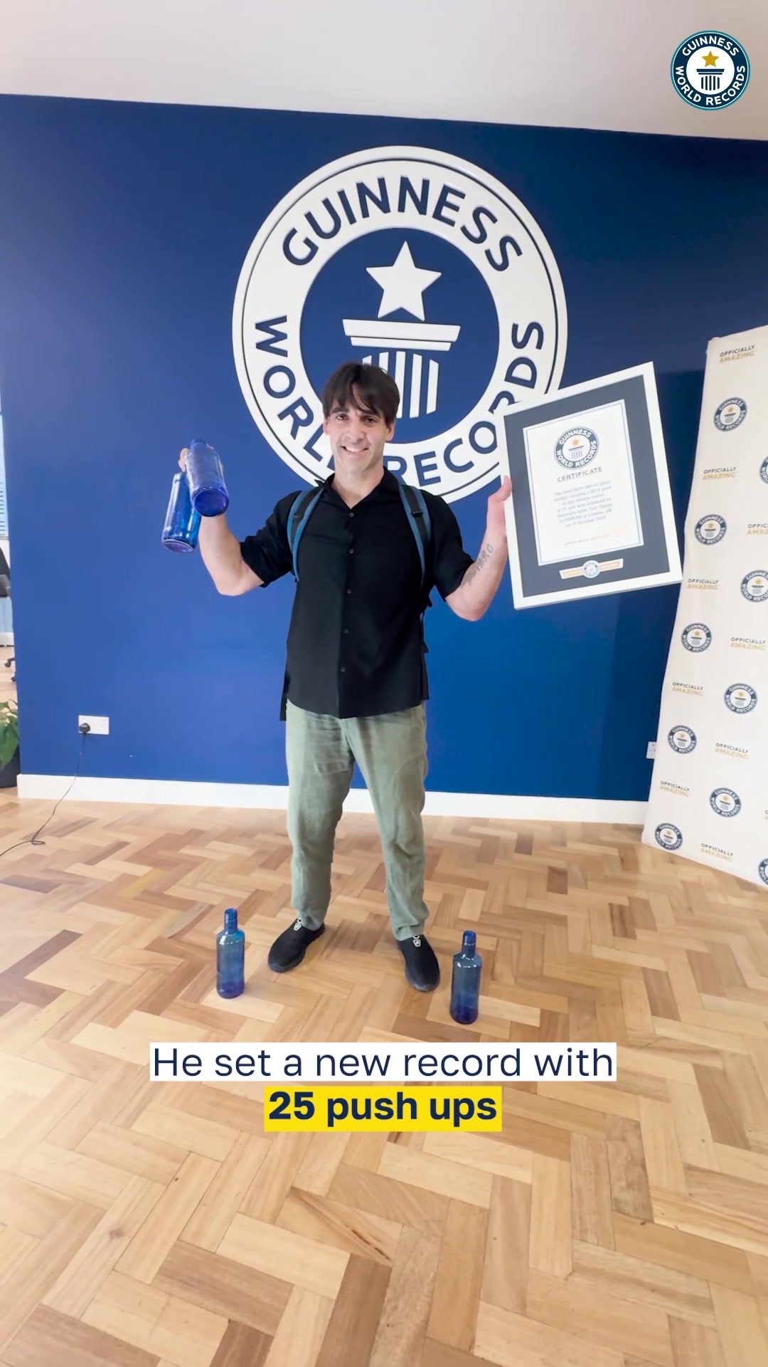 Video thumbnail for Most push ups on glass bottles carrying a 60lb pack - 225 by Alejandro Soler Tari