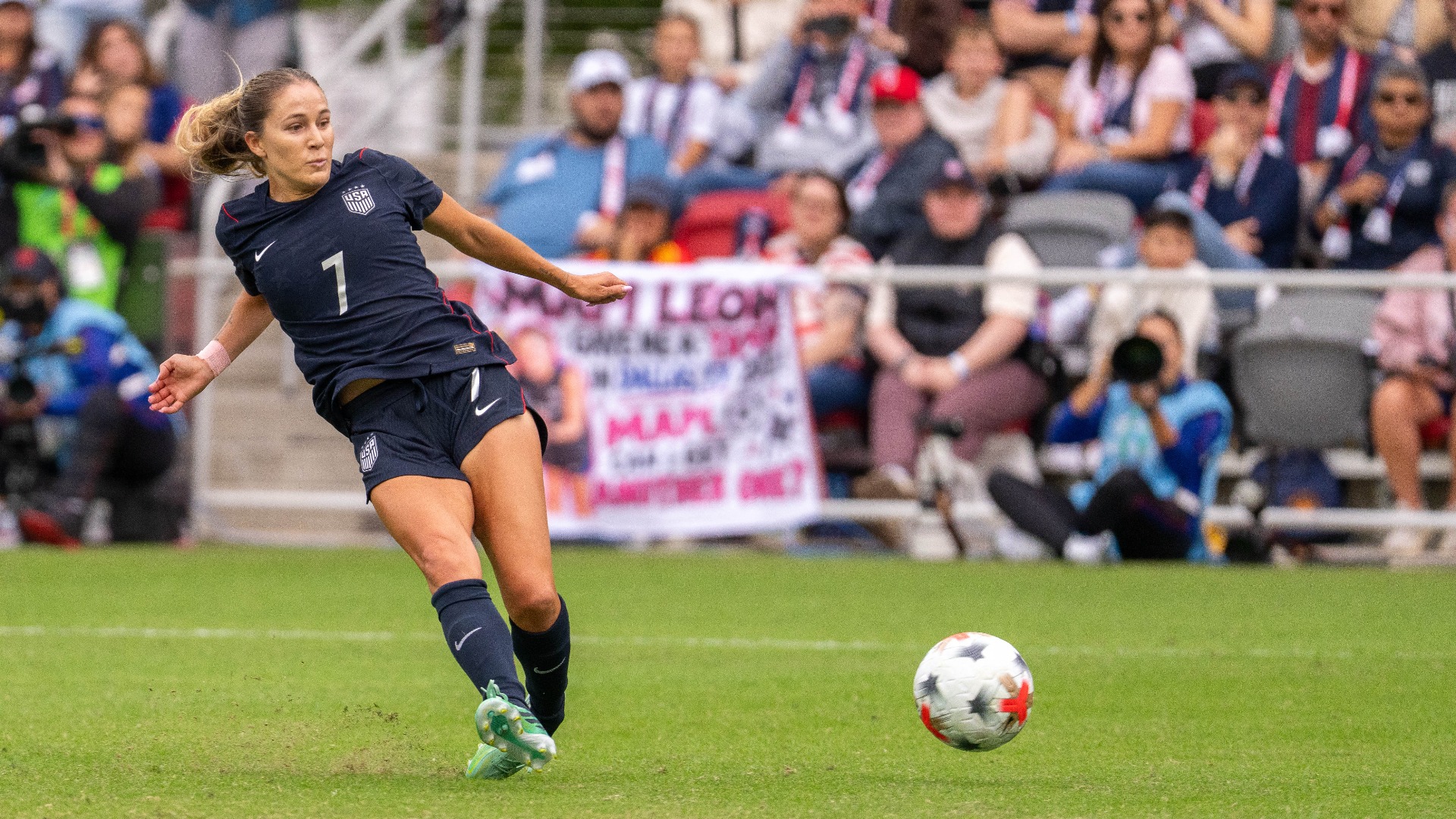 Video thumbnail for How Women's Club Soccer Can Grow in the United States
