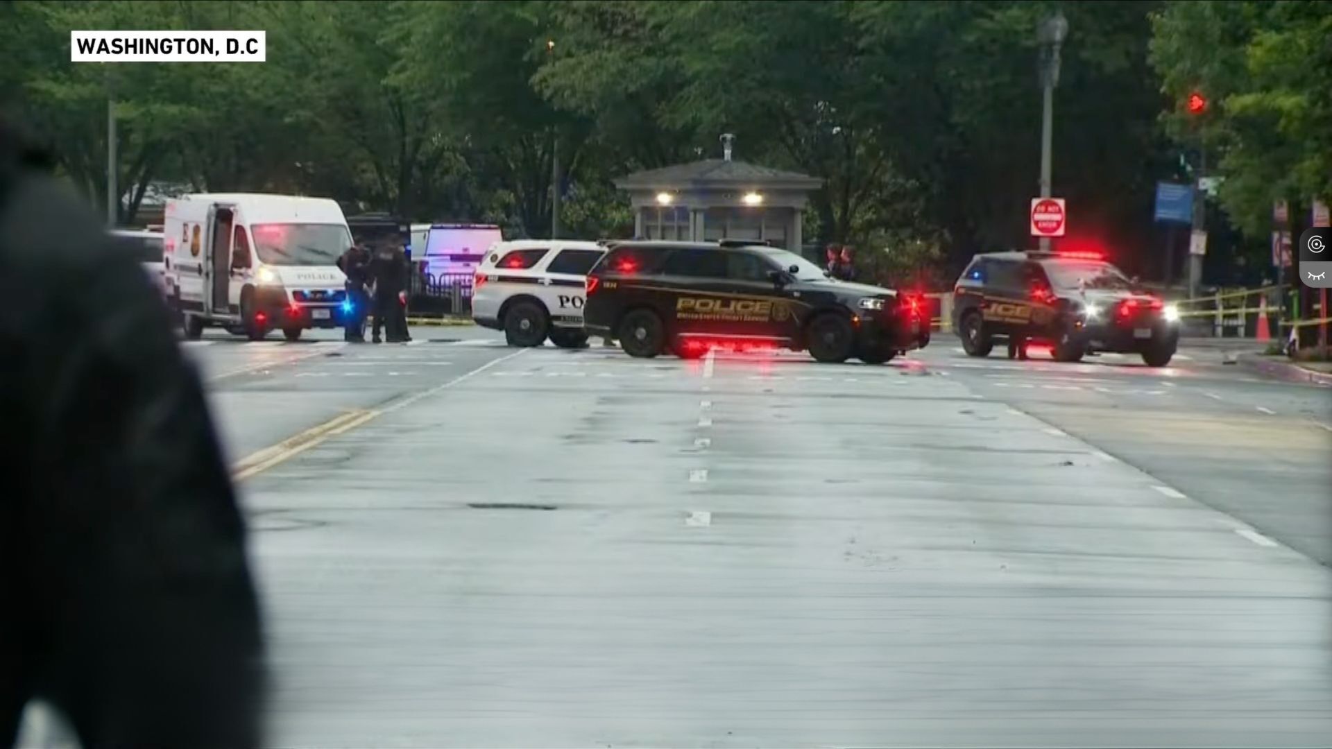 Video thumbnail for Suspect dead after shooting near the white house in Washington, DC.