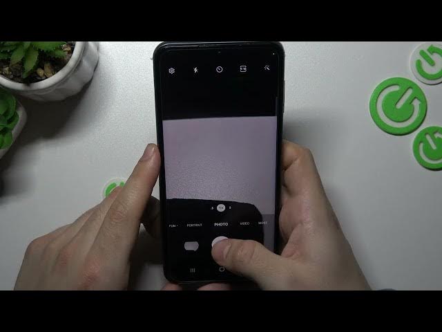 Video thumbnail for How to Take Burst Shot on Samsung Galaxy M33 - Take Series of Pictures