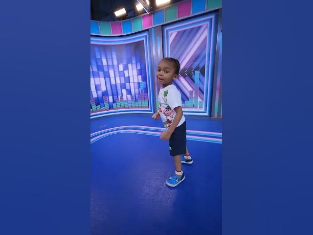 Video thumbnail for Disney Junior Dance Party at Disney World Hollywood Studios #disneyvlogs  #hollywoodstudios