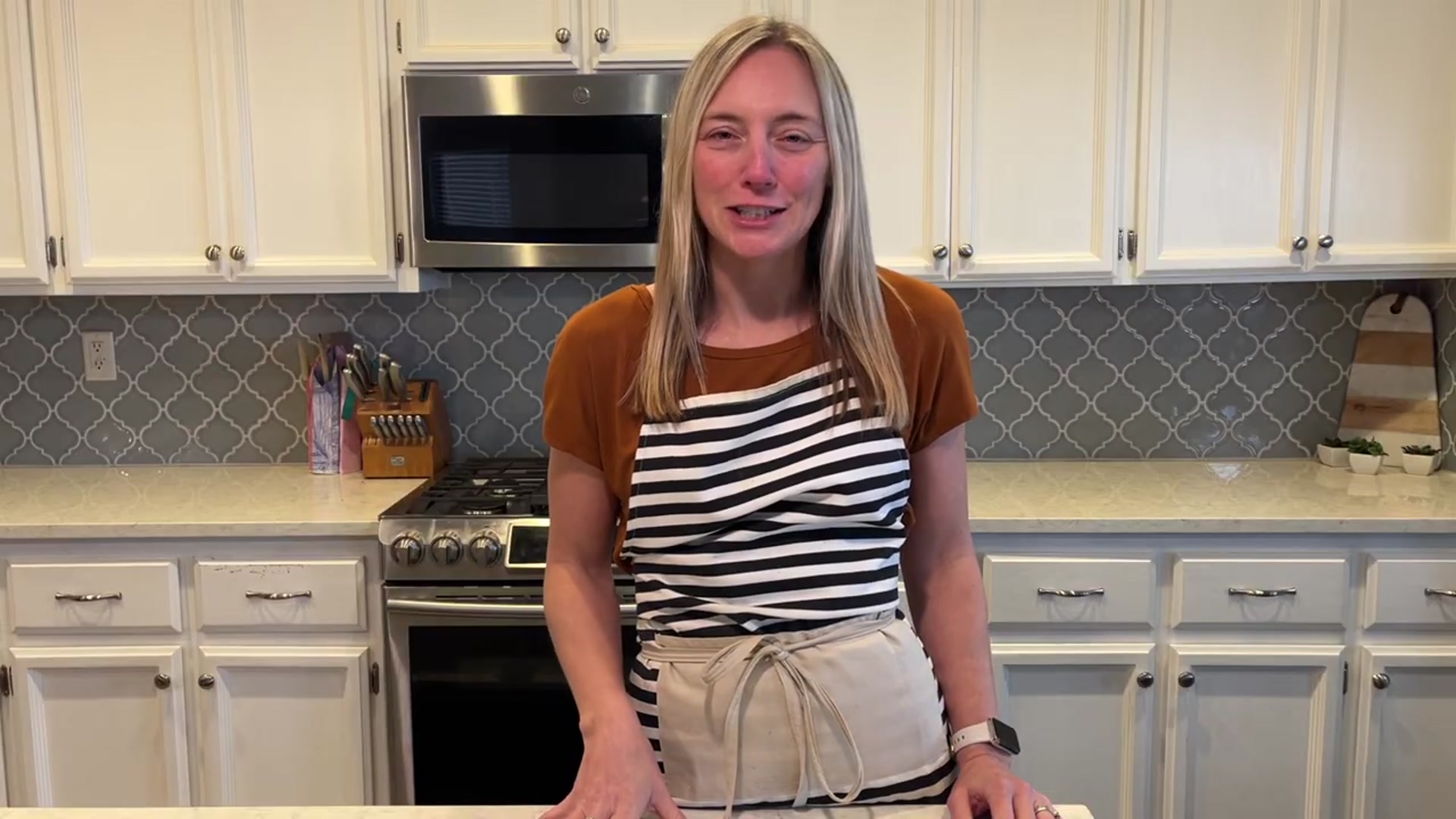 Video thumbnail for 6 Easy   Delicious SUPER BOWL party Dip Recipes   Molly Purcell(720P HD)