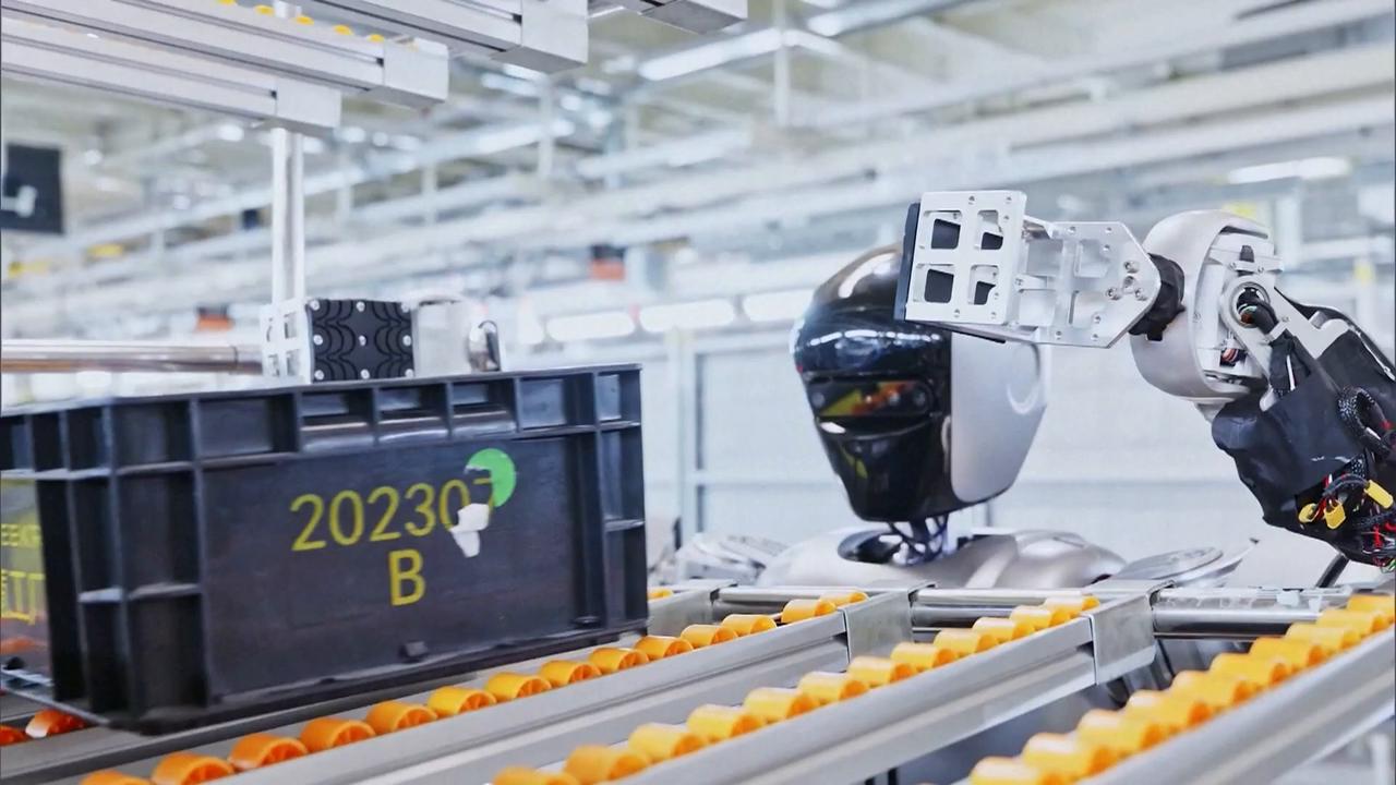 Video thumbnail for China: China accelerates deployment of humanoid robots in real scenarios.