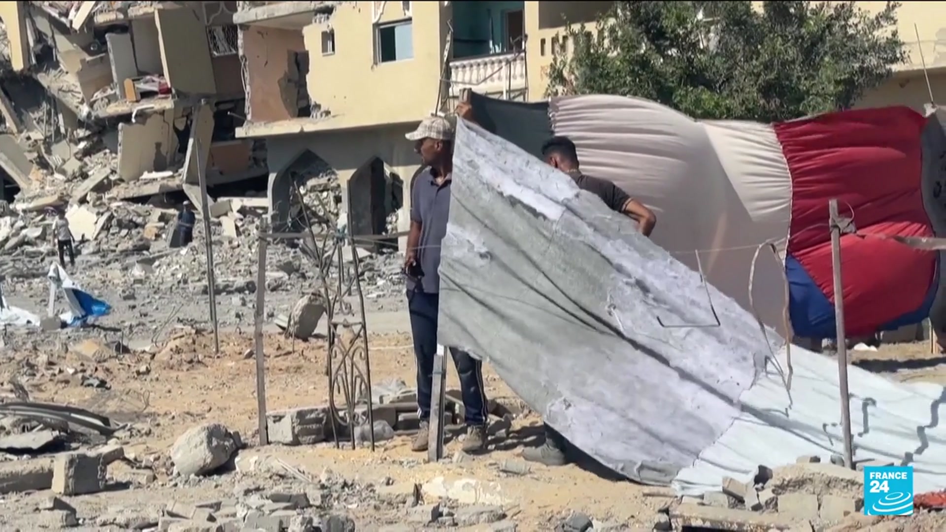 'Video thumbnail for Israel intensifies Gaza assault, residents flee South'