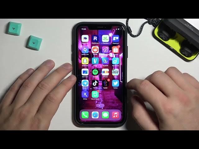 Video thumbnail for Jaybird Vista - How To Pair With iPhone
