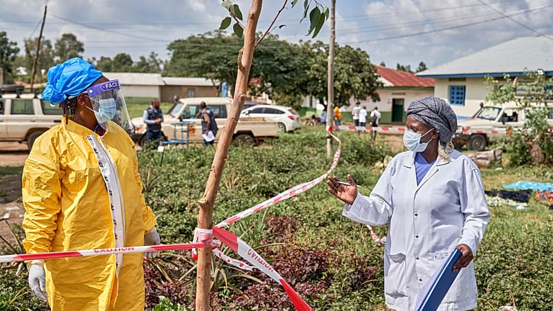 Video thumbnail for Uganda quarantines over 100 people as WHO raises alarm over Ebola spread