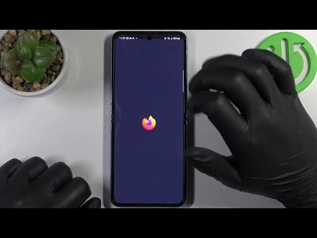 Video thumbnail for How to Install the Mozilla Firefox Browser on the SAMSUNG Galaxy Z Flip4