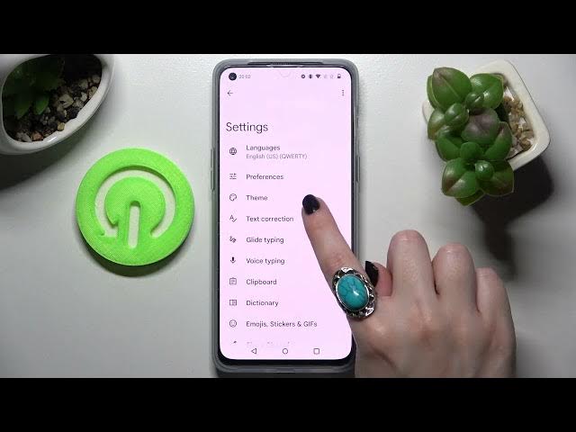 Video thumbnail for How Turn On / Turn Off the Automatic Text Correction on the OnePlus Nord 2T