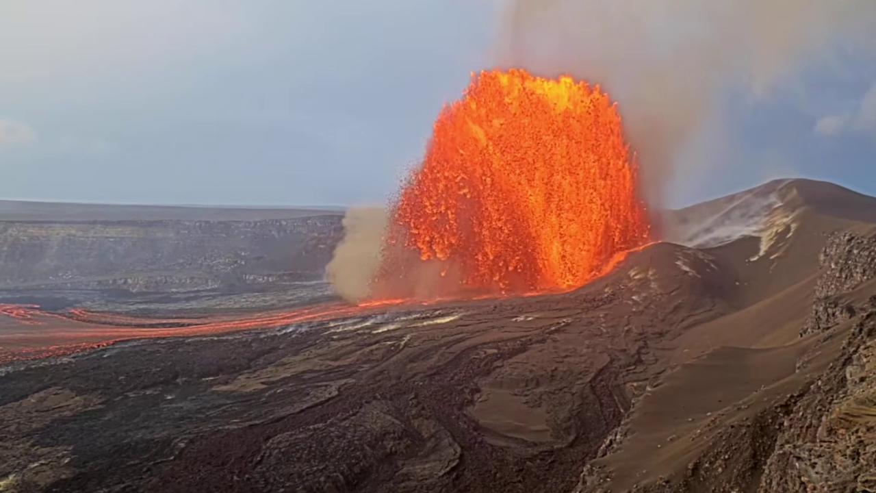 Video thumbnail for US: Kilauea Record Eruption Sends Lava 200 Meters Into The Sky Over Hawaii.