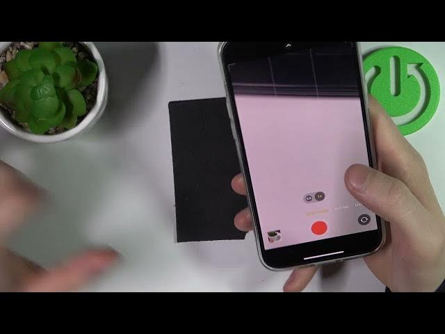 Video thumbnail for How to Record Time Lapse Video on iPhone 14 Plus