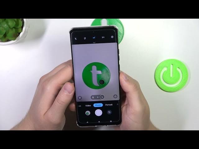Video thumbnail for MOTOROLA Edge 40 - Camera Tips & Tricks
