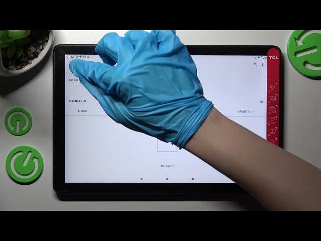 Video thumbnail for How To Set Up Alarm Clock on TCL Tab 10L?