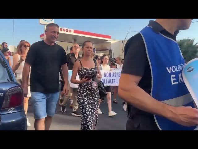 Video thumbnail for Adrano. Si è svolta pomeriggio la manifestazione a tutela degli animali promossa dall’Enpa. Dopo il
