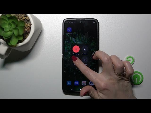 Video thumbnail for Motorola Razr 2022 - How To Power Off
