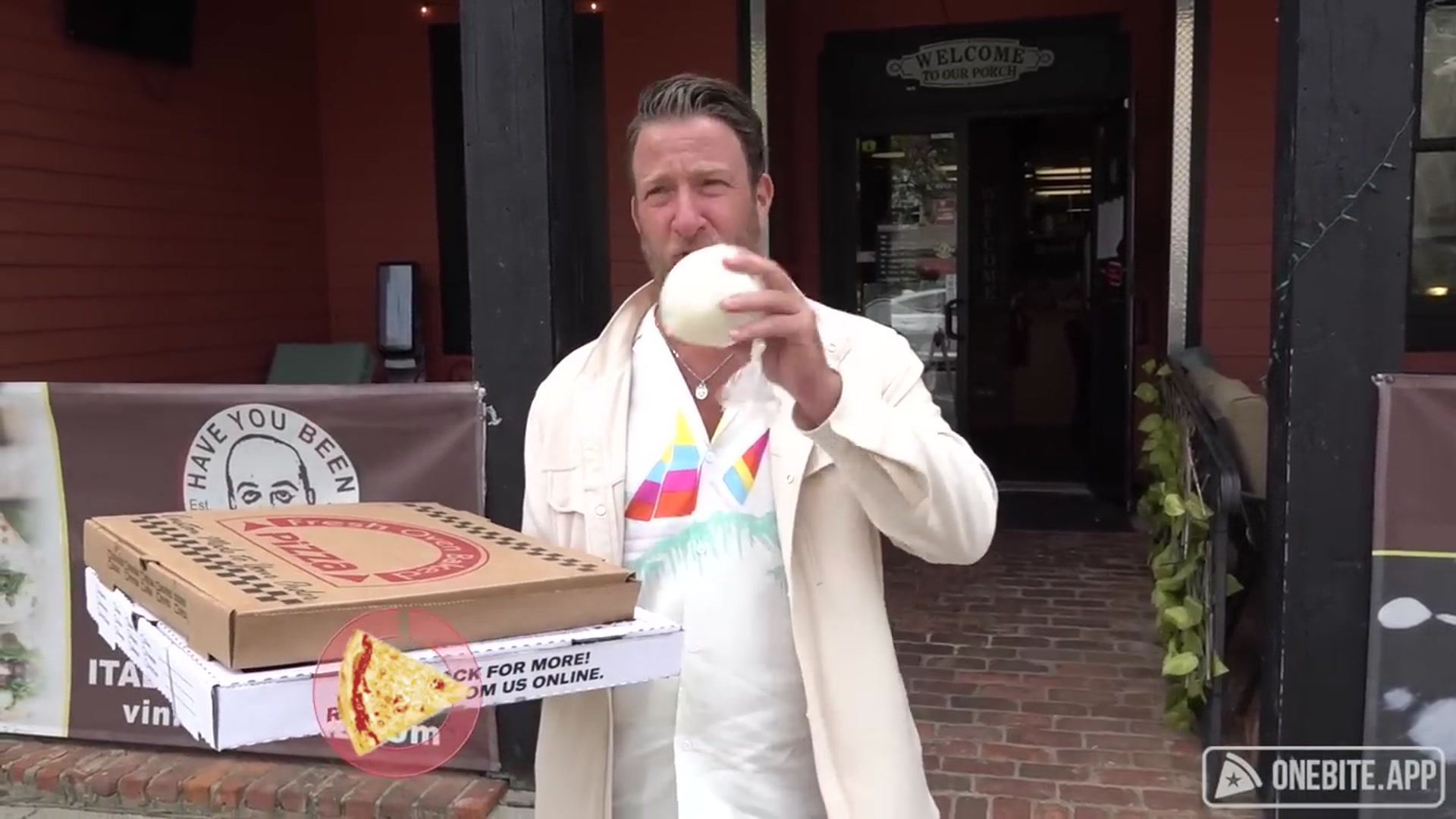 Video thumbnail for Barstool Pizza Review Vinnie s Mootz (Lyndhurst NJ)(720P HD)