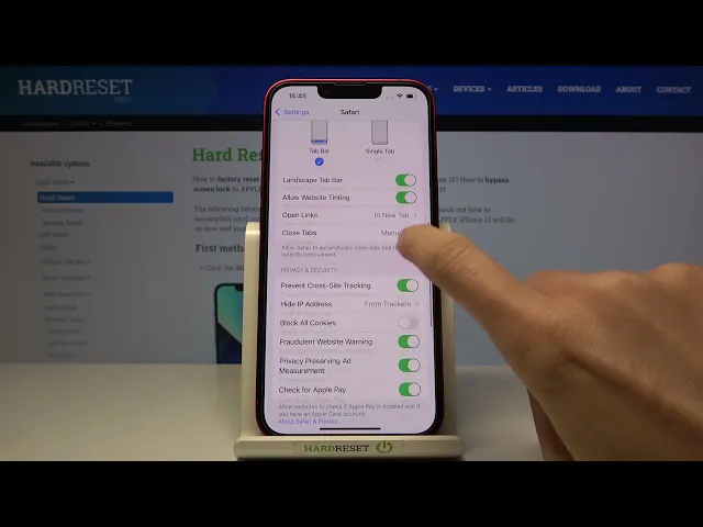 Video thumbnail for How to Clear Browsing Data in iPhone 13 - Remove Browsing History