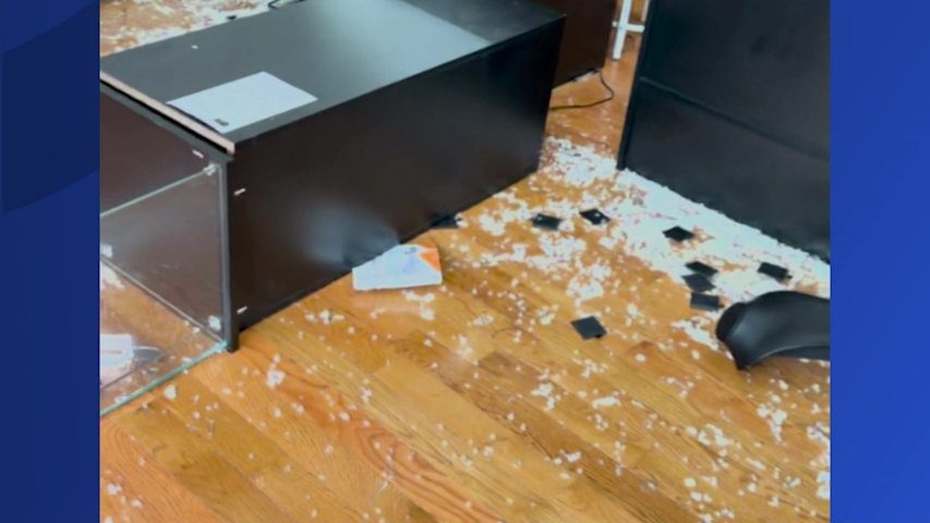 Video thumbnail for Estimated $500K in jewelry stolen during Bogota smash-and-grab robbery