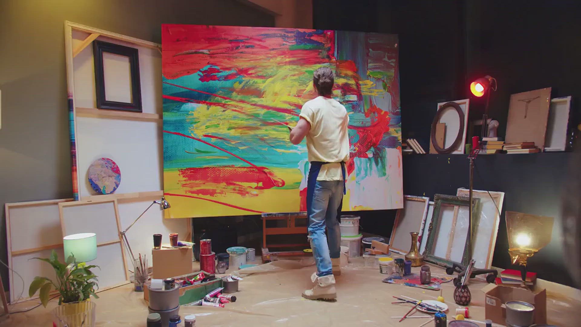 'Video thumbnail for Tips to Decorate Your Dorm Room Like a PRO'